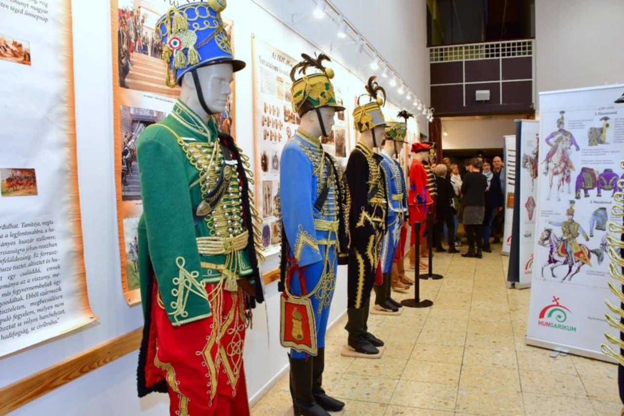 20 éves a Mikecz Bandérium kiállítás megnyitója - 13. kép