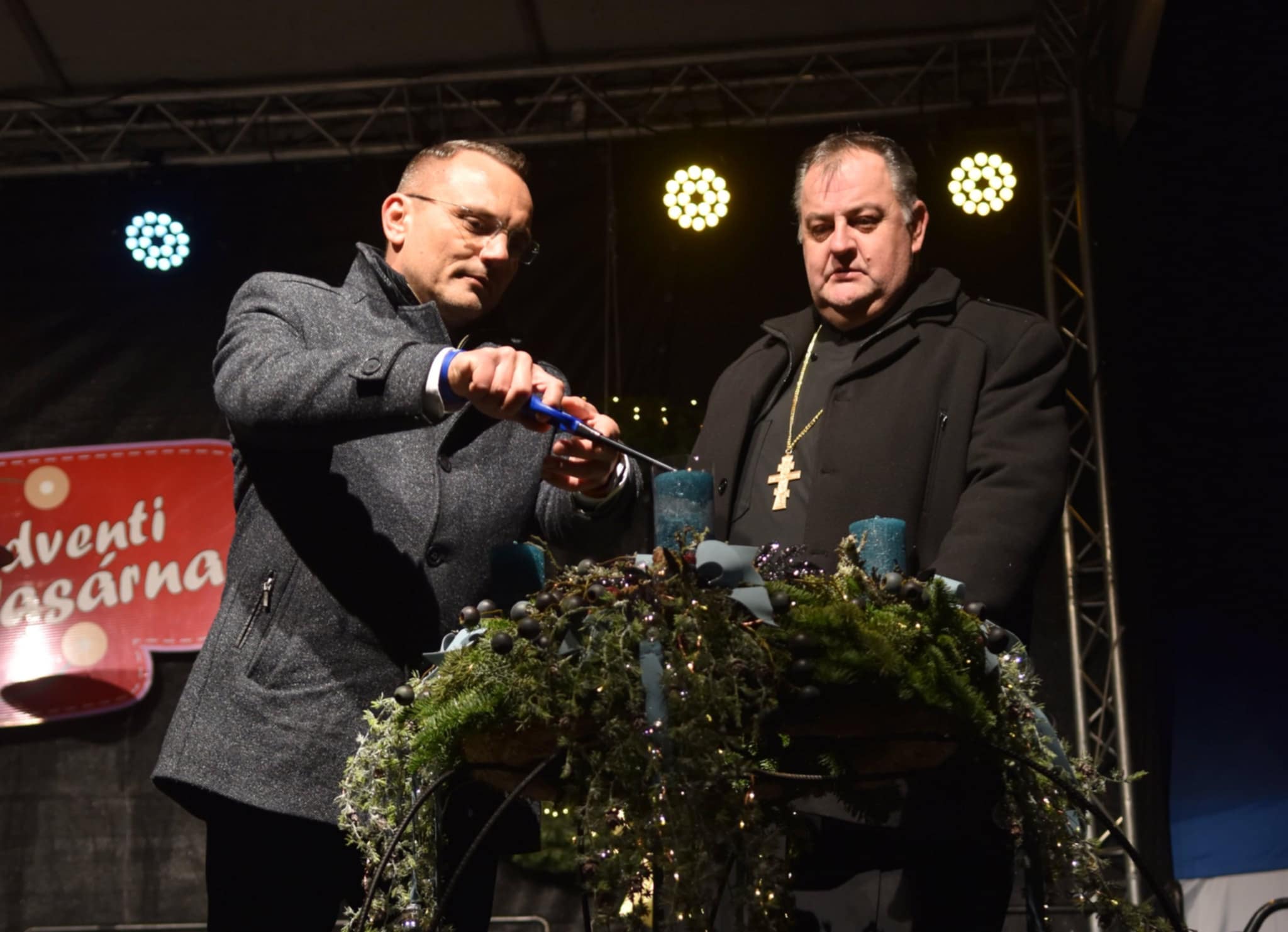 Meggyulladt az első adventi gyertya – közösen készültünk az ünnepre