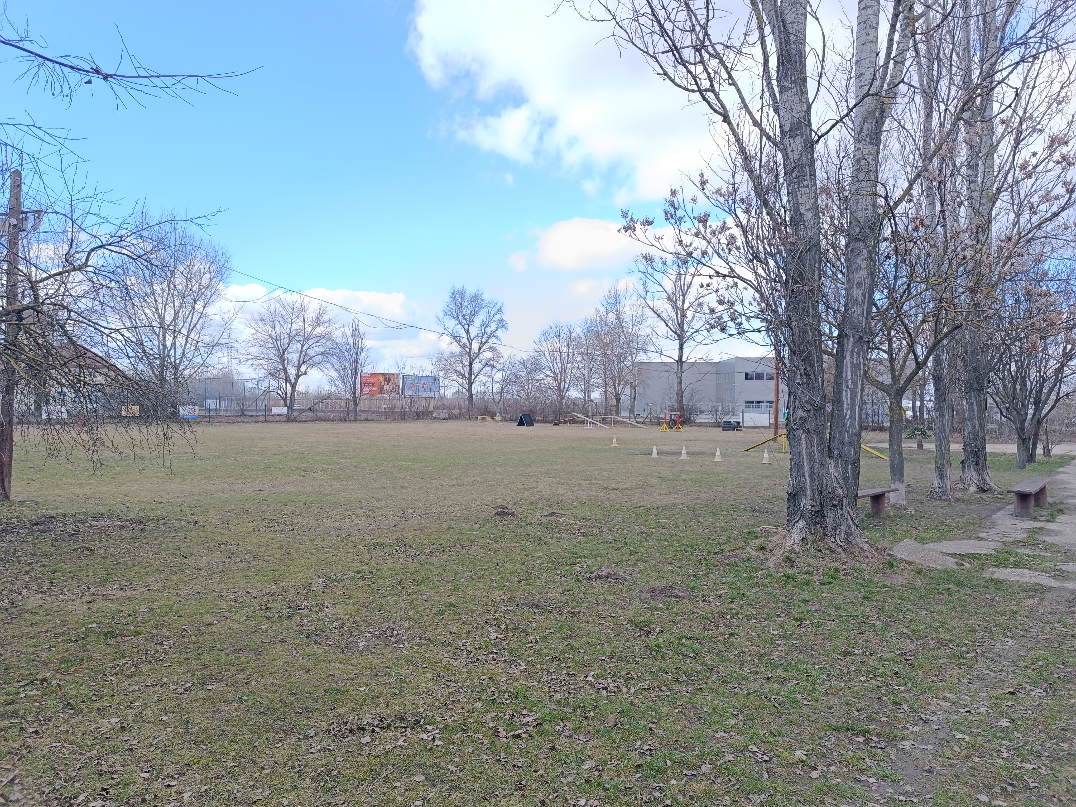 ÁRVERÉSI HIRDETMÉNY - Szigetszentmiklós, Gyári út 66.